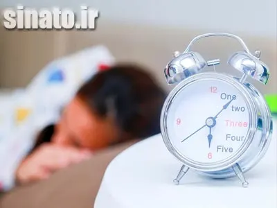 روش صحیح آغشته کردن برس ریمل به وازلین برای مژه